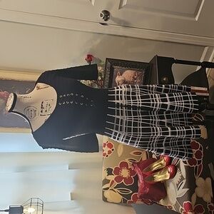 Candie's Black & White Patterned A-Line Skirt, Scoop Neck, Lace-Up Front, Size 2